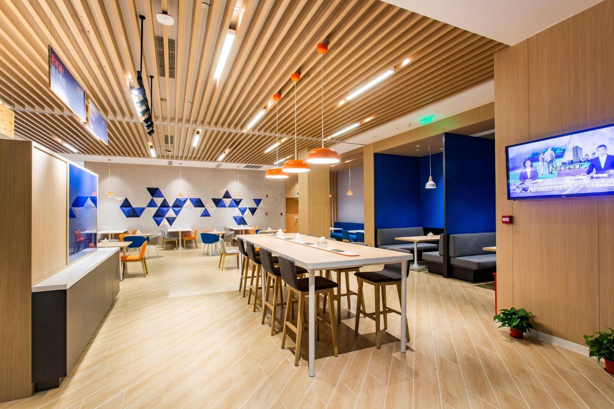 Holiday Inn Express Jiangmen Jianghai By Ihg Esterno foto